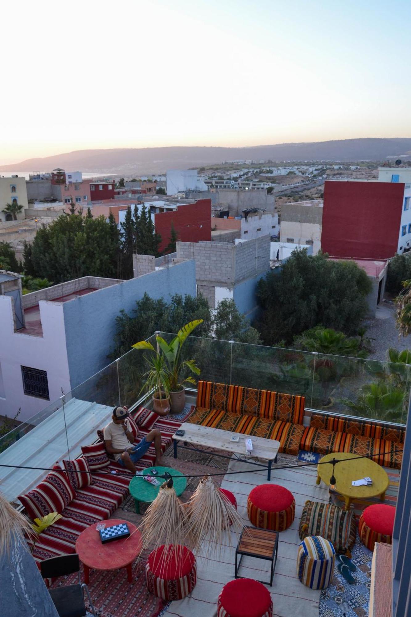 Playa Del Sol Surf House Hostel Tamraght Exterior photo